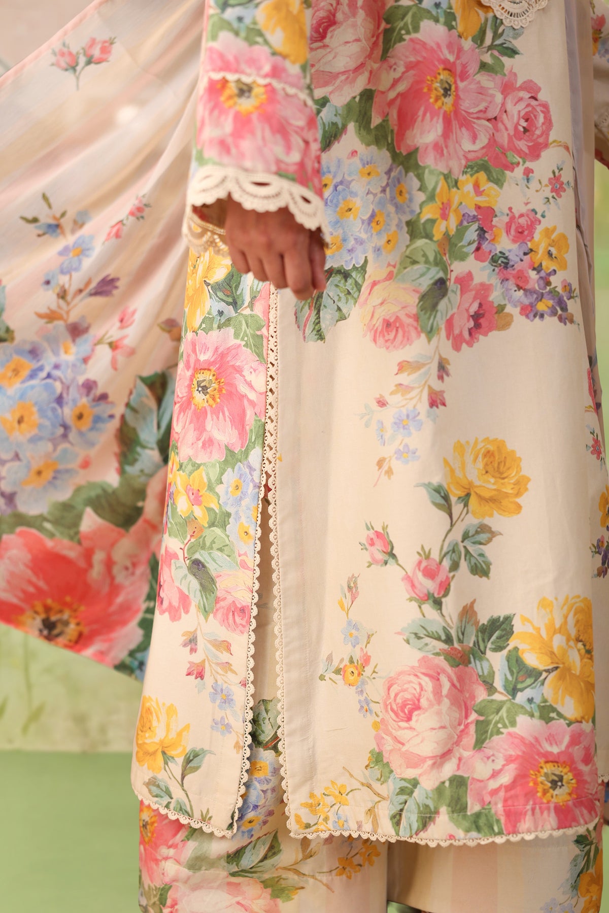 Beige Rose